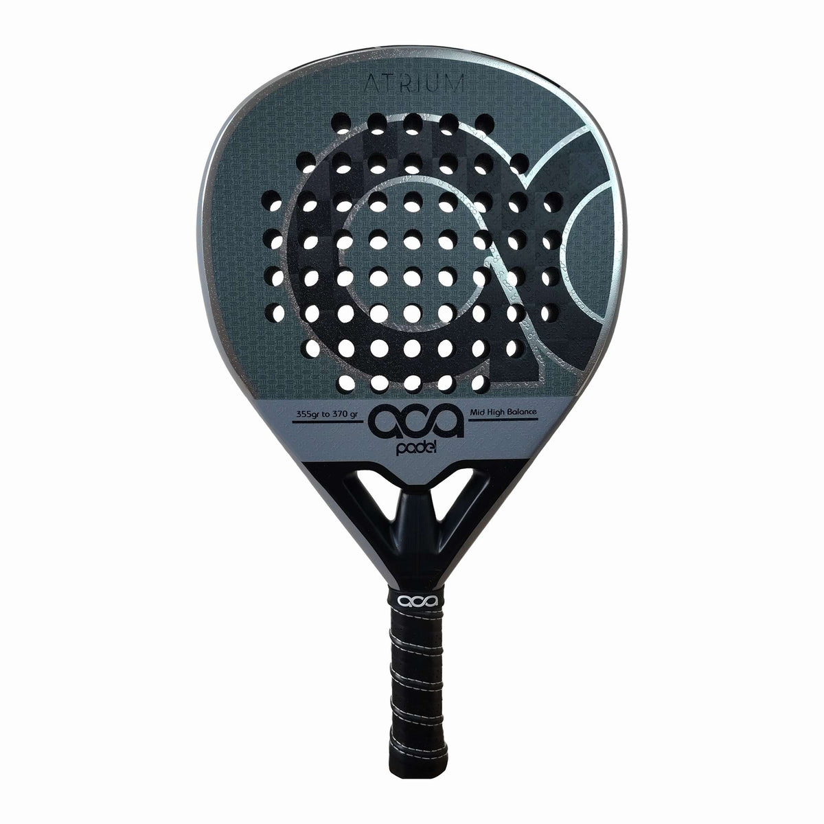 Frontalansicht des ACA Padel Atrium  2026 Padelschlägers in Grau und Schwarz mit Tropfenform (Teardrop Shape), Markenlogo und Gewichtsangabe 355g bis 370g vor weißem Hintergrund.