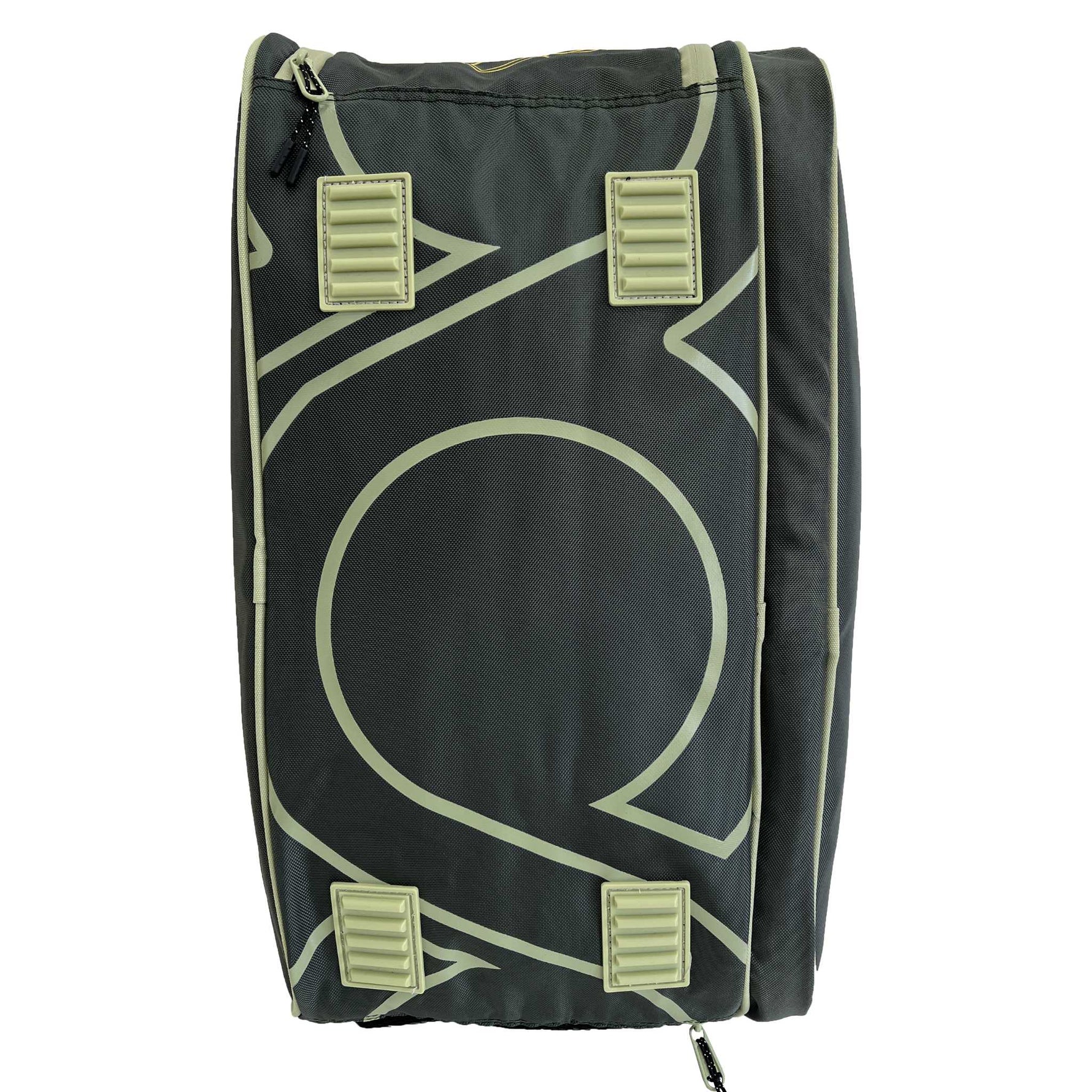 Ansicht der Unterseite der grauen Padel Tasche mit vier robusten Gummifüßen zum Schutz des Bodens.
