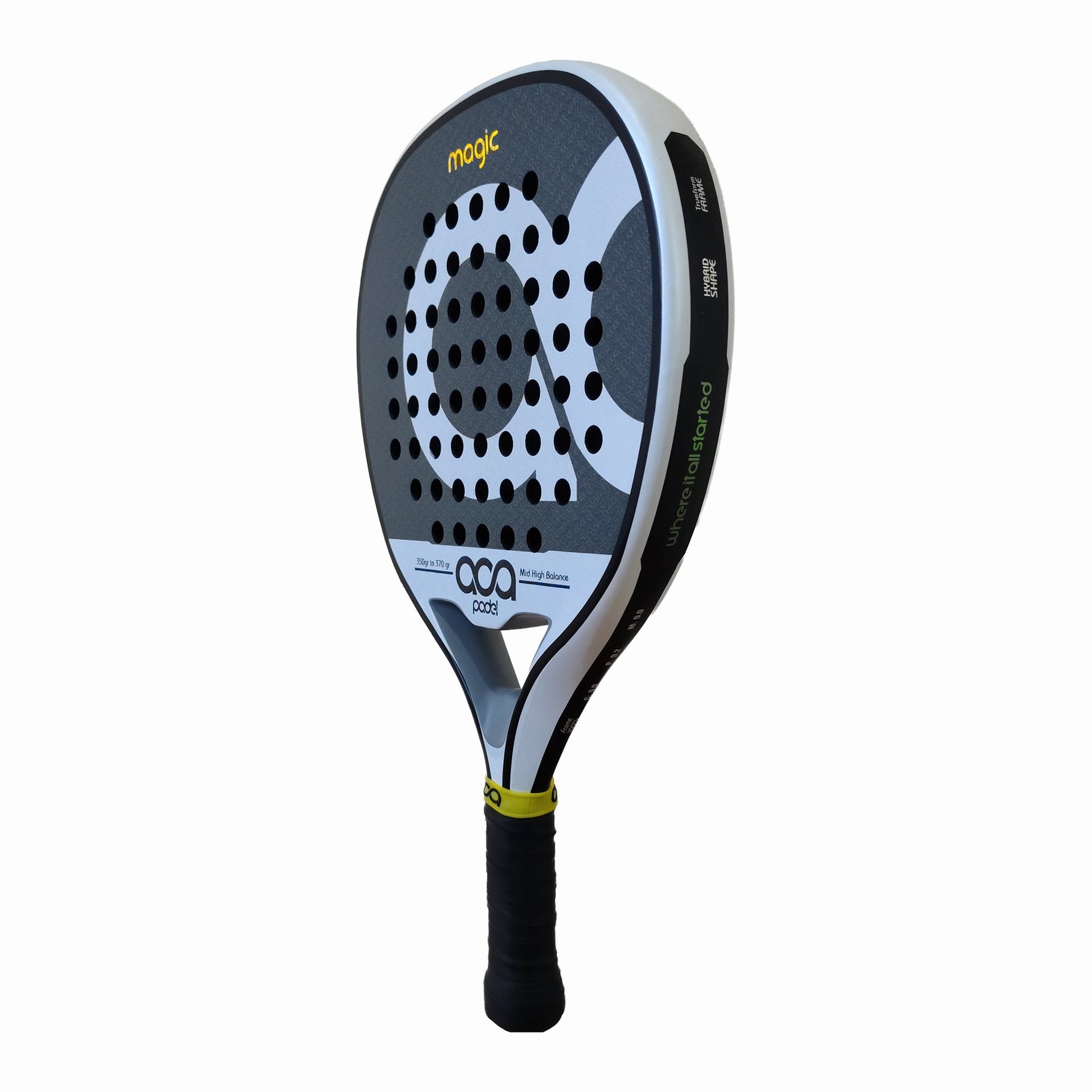 Seitliche Ansicht des ACA Magic Schlägers im CourtCrusher Shop. Das Bild zeigt das edle Design sowie die technischen Aufdrucke für die Mid-High Balance und das Gewicht von 350 bis 370 Gramm.