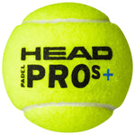Nahaufnahme des gelben Head Padel Pro S Plus Balls mit schwarzem Logo-Aufdruck für schnelles Spiel.